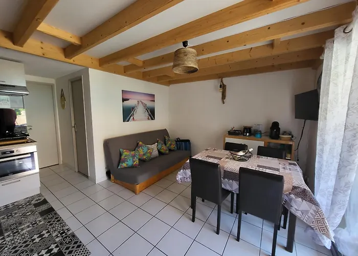 Narbonne-plage - Pavillon A 300 M De La *